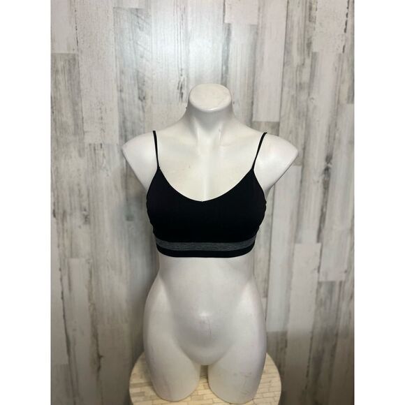 Black crop top - Picture 1 of 4